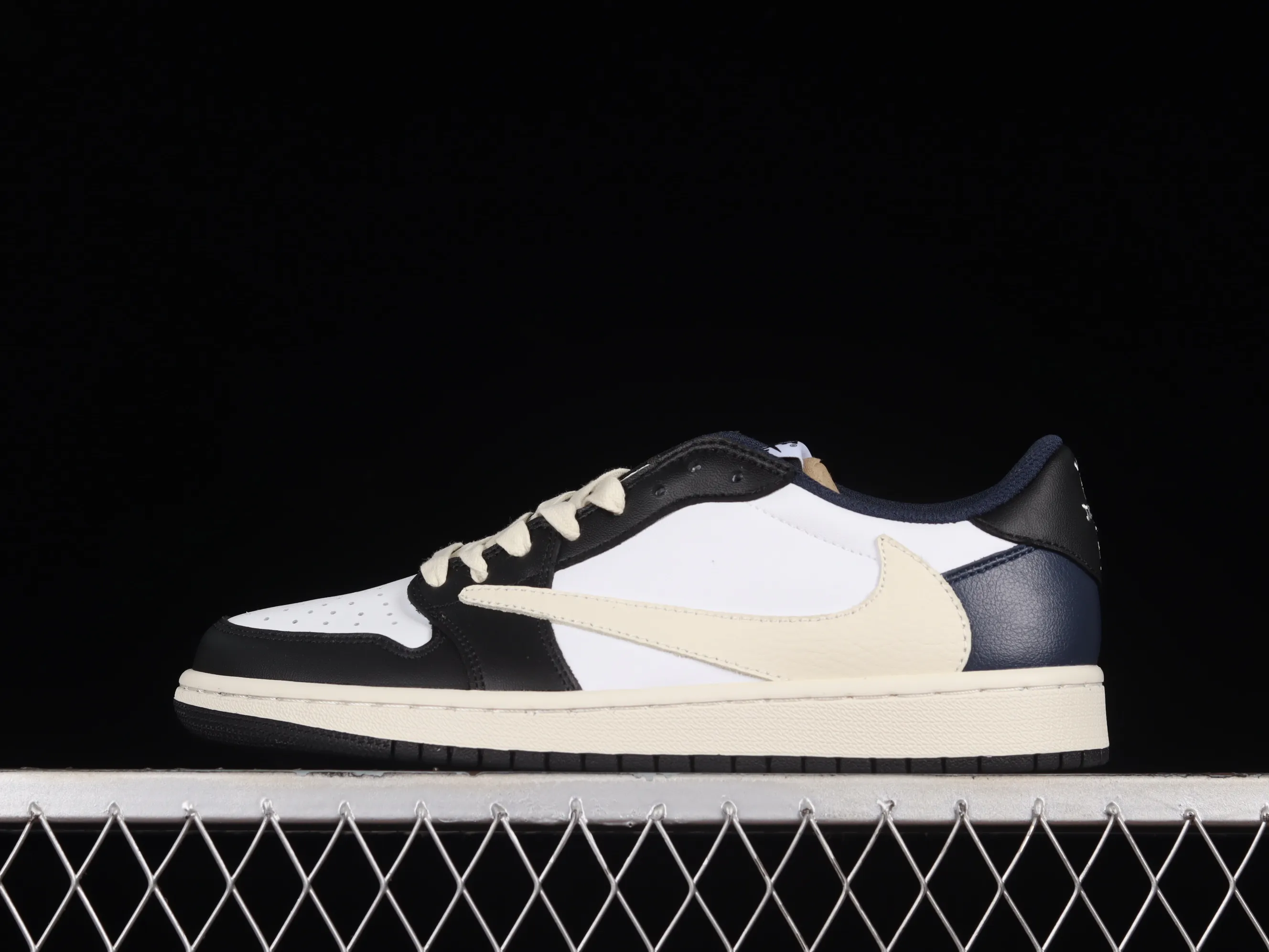 All Categories Air Jordan Jordan Series Basketball Shoes Air Jordan 1 Low Travis Scott x Air Jordan 1 AJ1 Joe 1 Overhook Low-top Basketball Shoes CQ4277-999